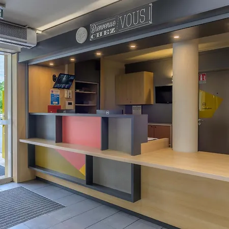 Marne-la-vallee Otel 2*